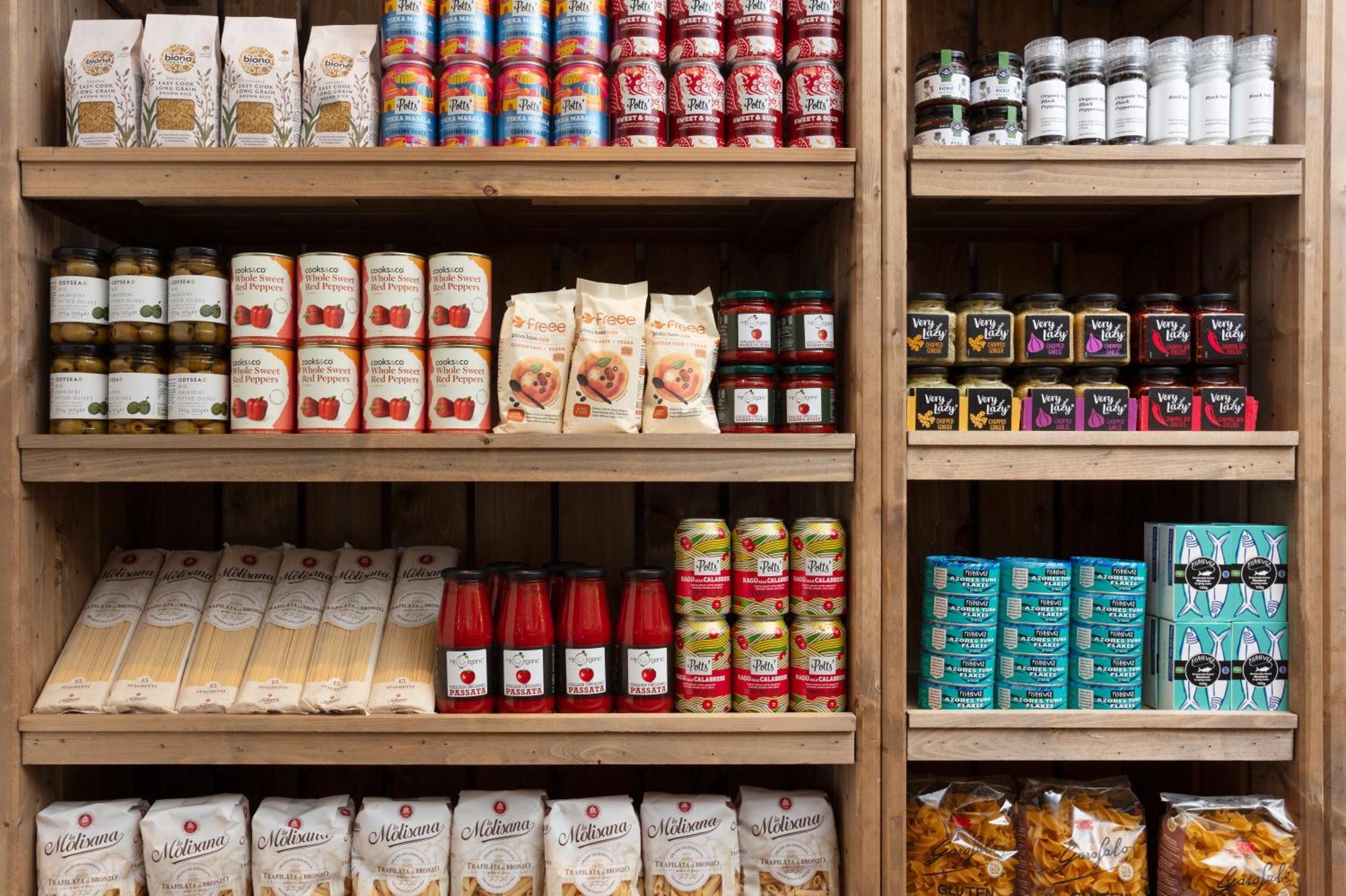 Schloss Roxburghe, Part Of Destination By Hyatt מראה חיצוני תמונה A typical grocery store display